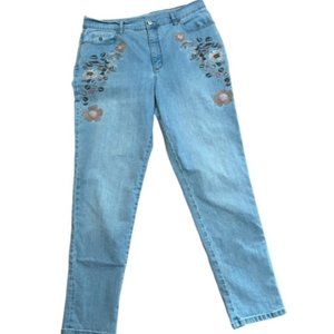 Gloria Vanderbilt AManda